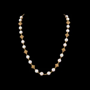 Pearl Gold Necklace with Geometric Spacers