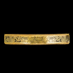 Plain Engraved Traditional Gold Vaddanam